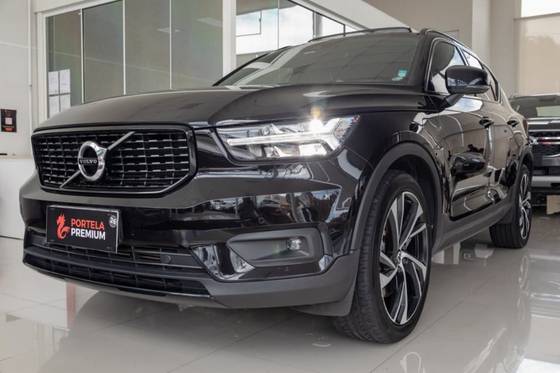 VOLVO XC40 1.5 T5 RECHARGE R-DESIGN GEARTRONIC